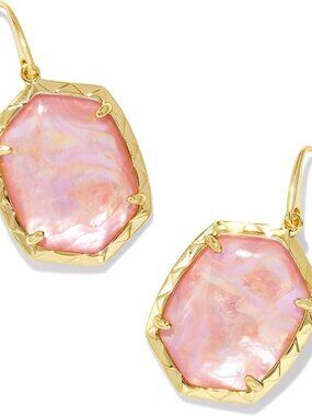 Kendra Scott Daphne Gold Drop Earrings in Light Pink Iridescent Abalone